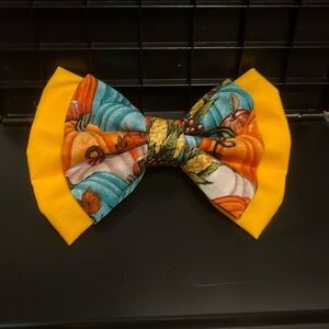 Harvest pumpkins double bow